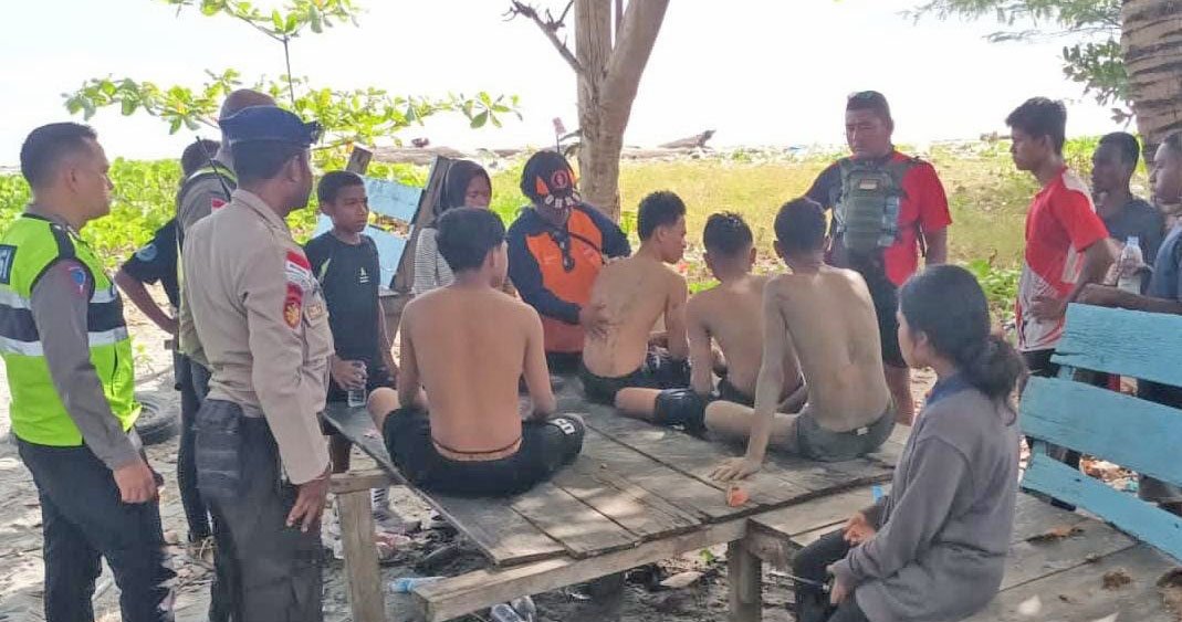 Dua Orang Dilaporkan Tenggelam di Pantai Wisata Holtekamp